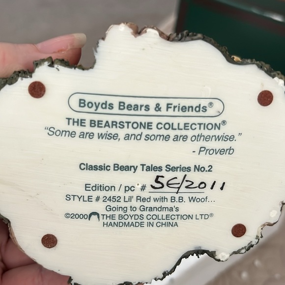 Lil’ Red with BB Wolf going to Grandma’s Boyd’s Bear EUC in original box 📦 - Picture 3 of 3